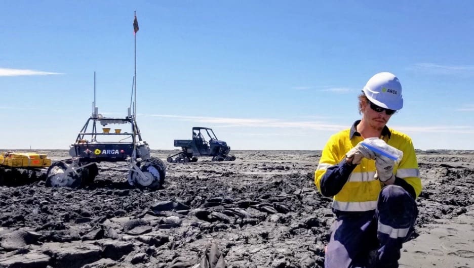 Arca reprocesses mine tailings to accelerate their transformation into minerals that perpetually lock in carbon.